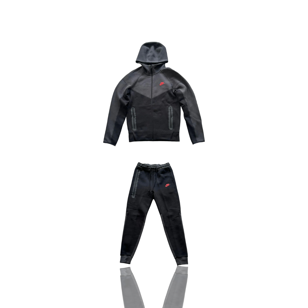 Nike Tech Fleece in Dark Smoke Grey/Light Crimson