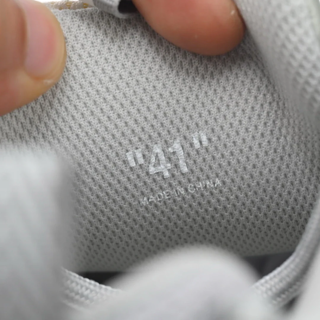 Off-White Be Right back 'White'