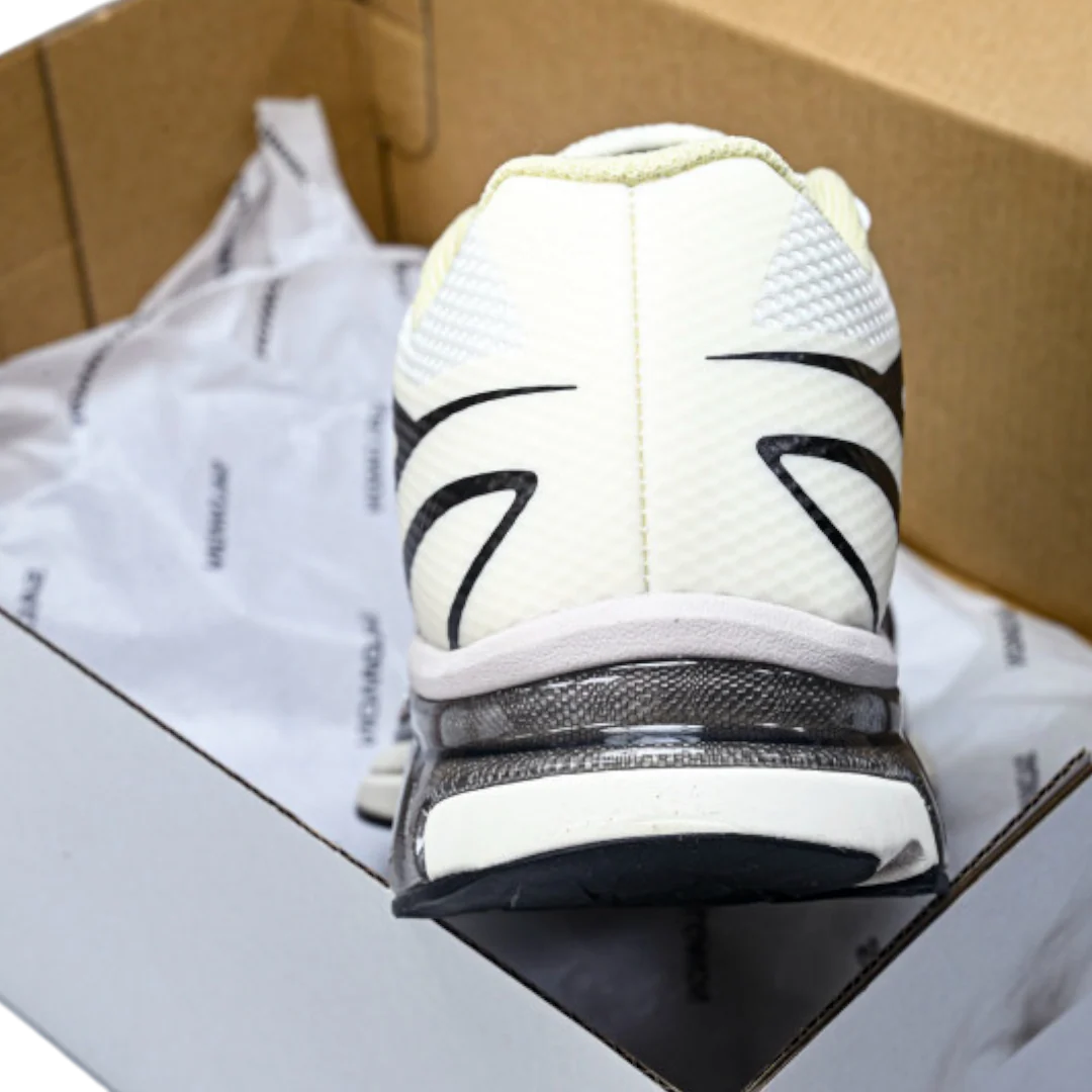 Salomon x Maison Margiela XT-MM6 'Vanilla Ice'