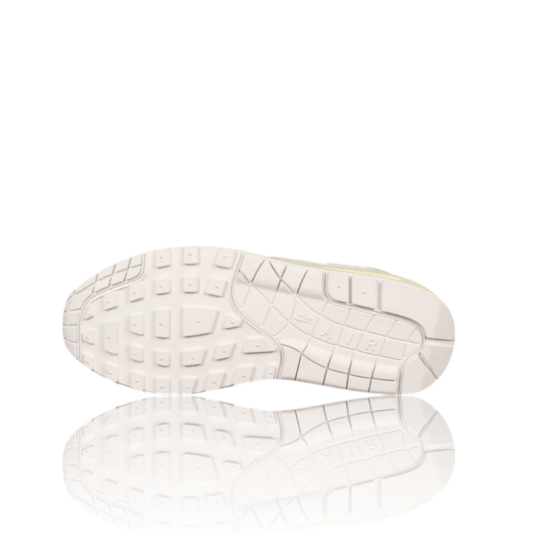AM1 x Patta 'Waves White'