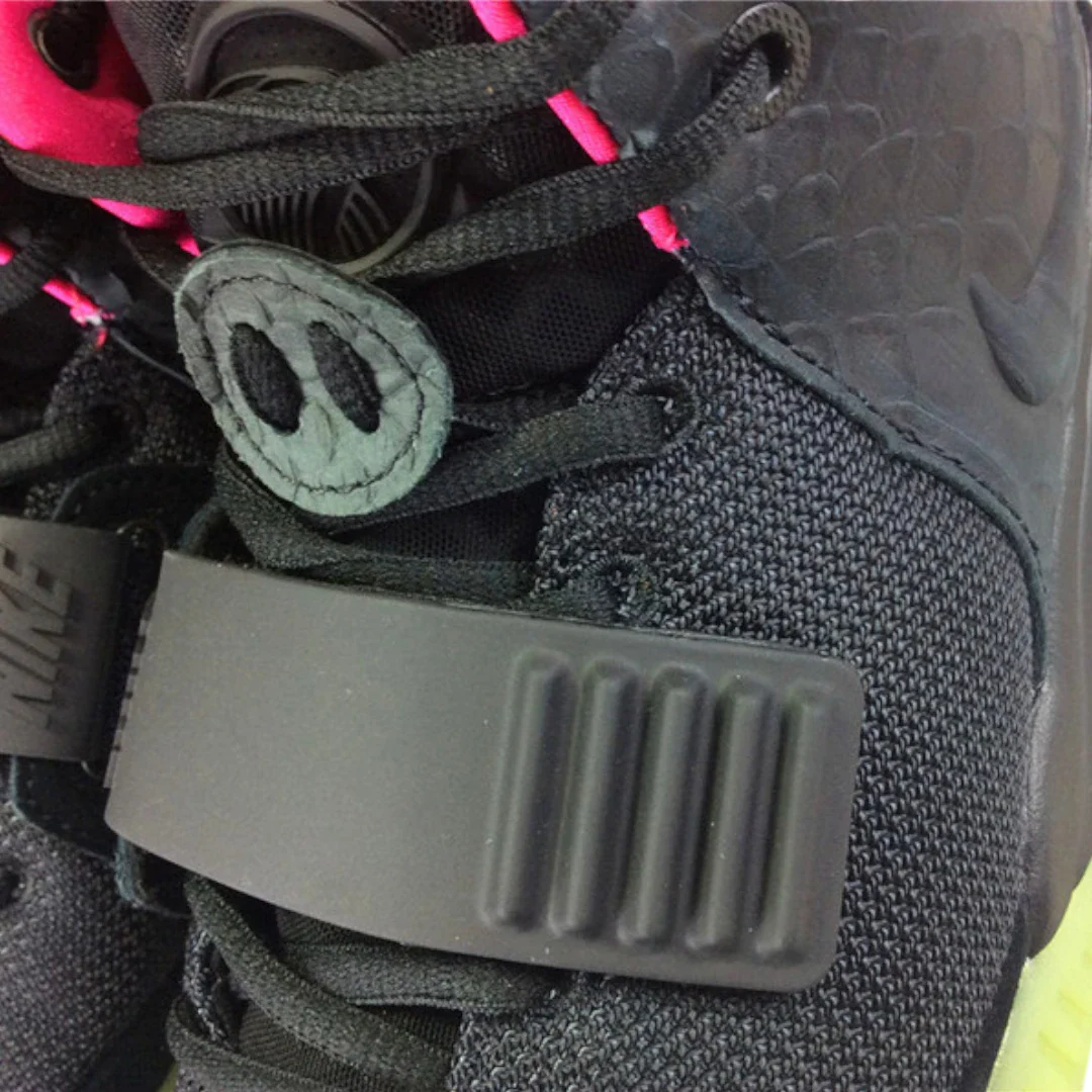 Air Yzy 2 SP 'Solar Red'