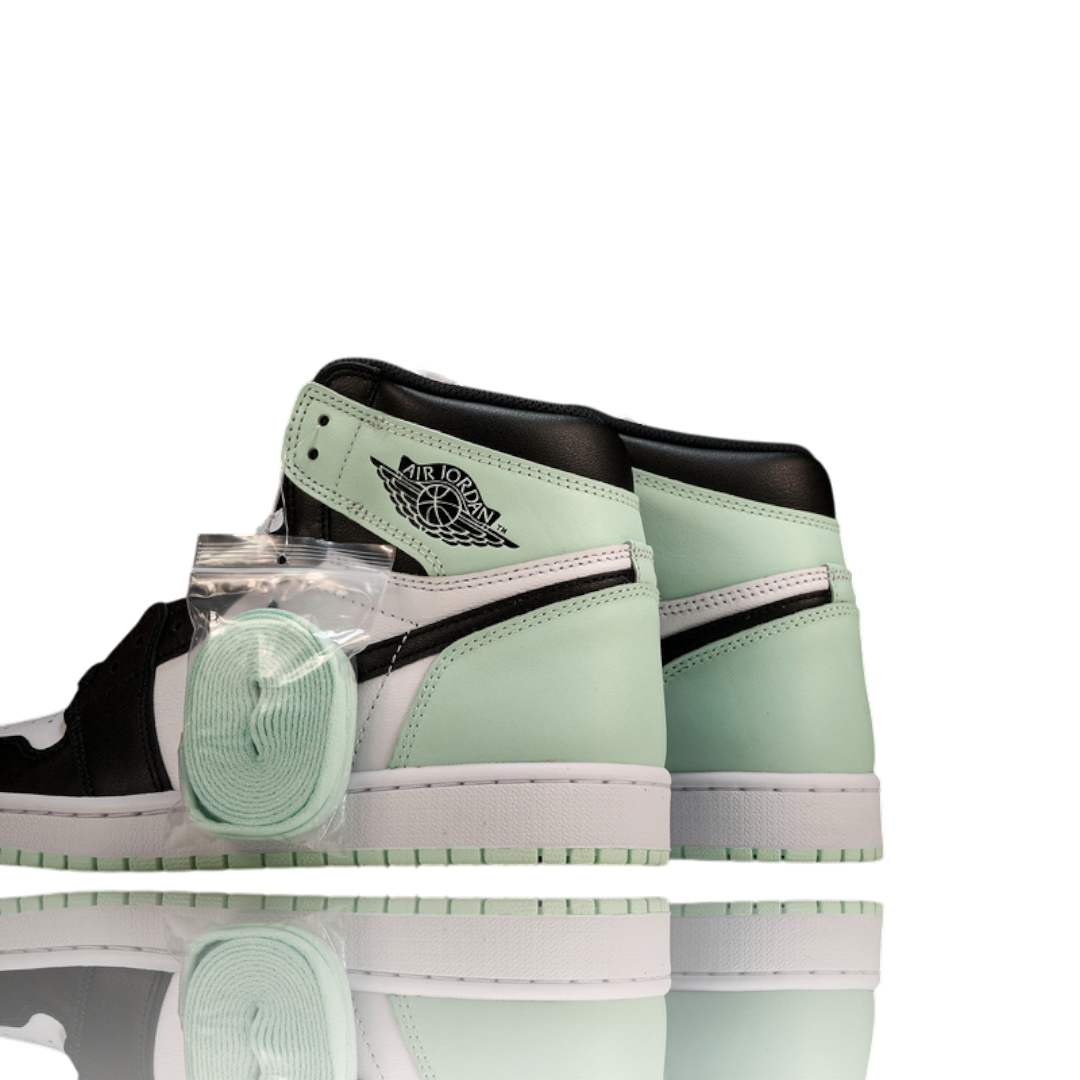 AJ1 Retro High 'Igloo'