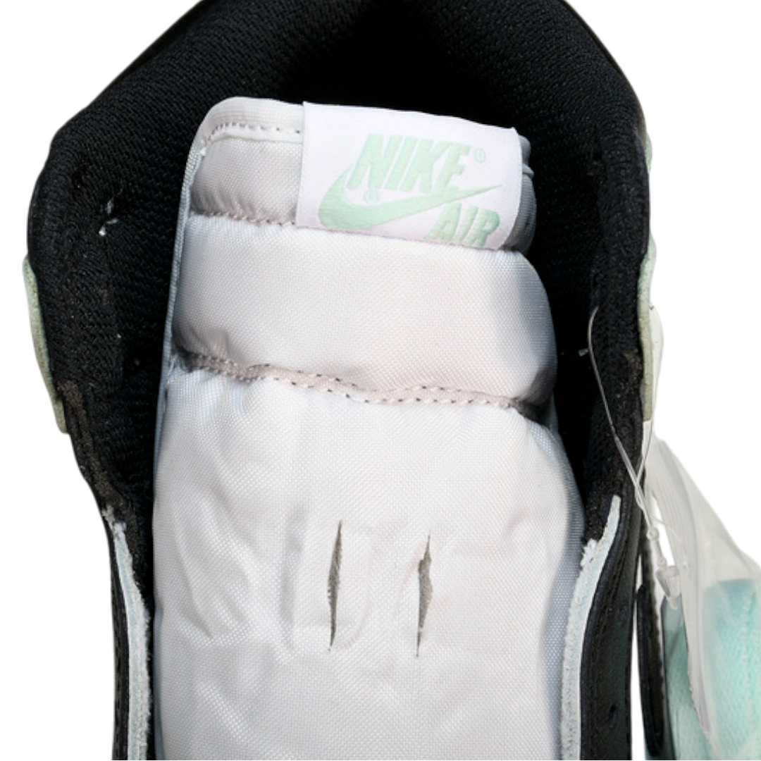 AJ1 Retro High 'Igloo'