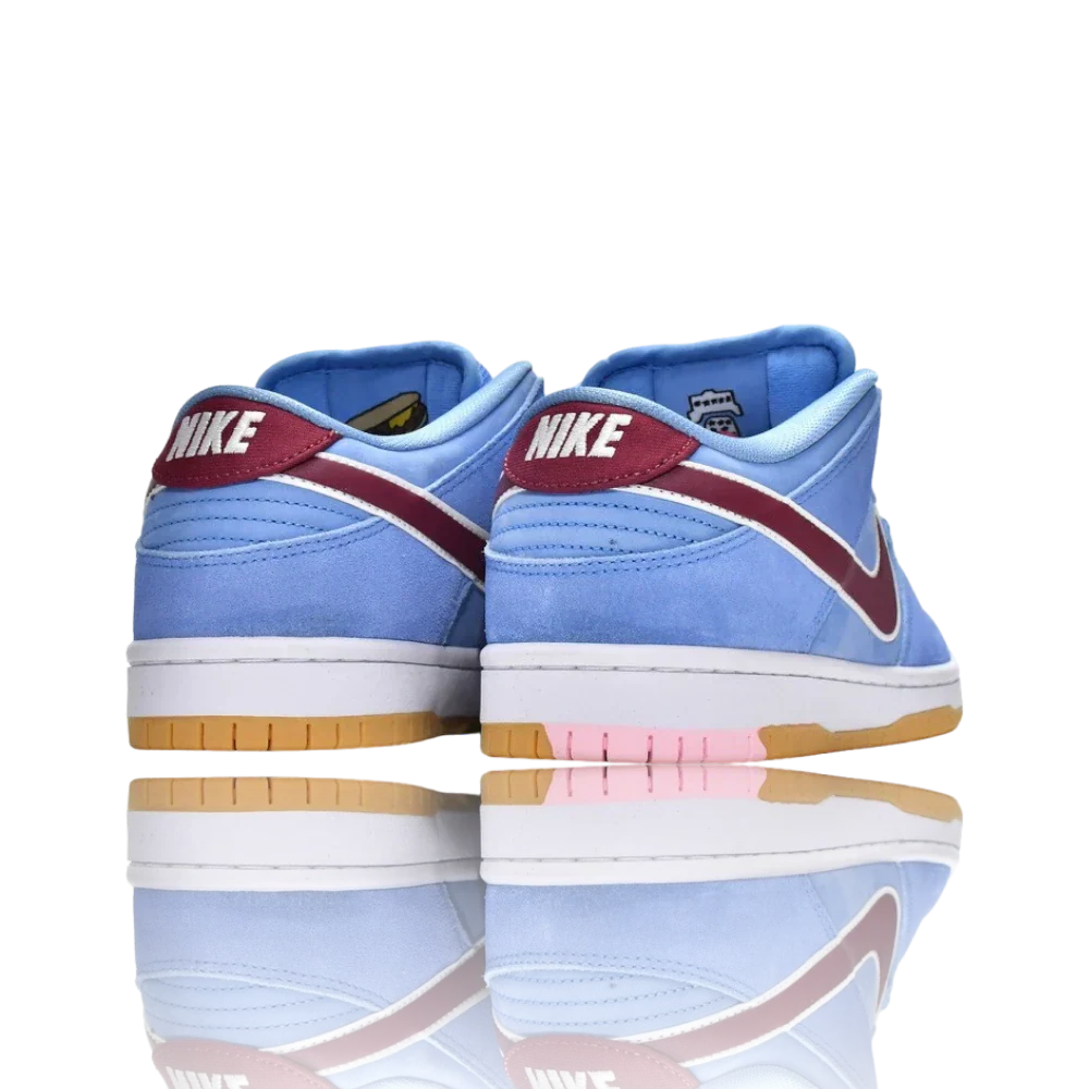 SB Dnk Low 'Philadelphia Phillies'