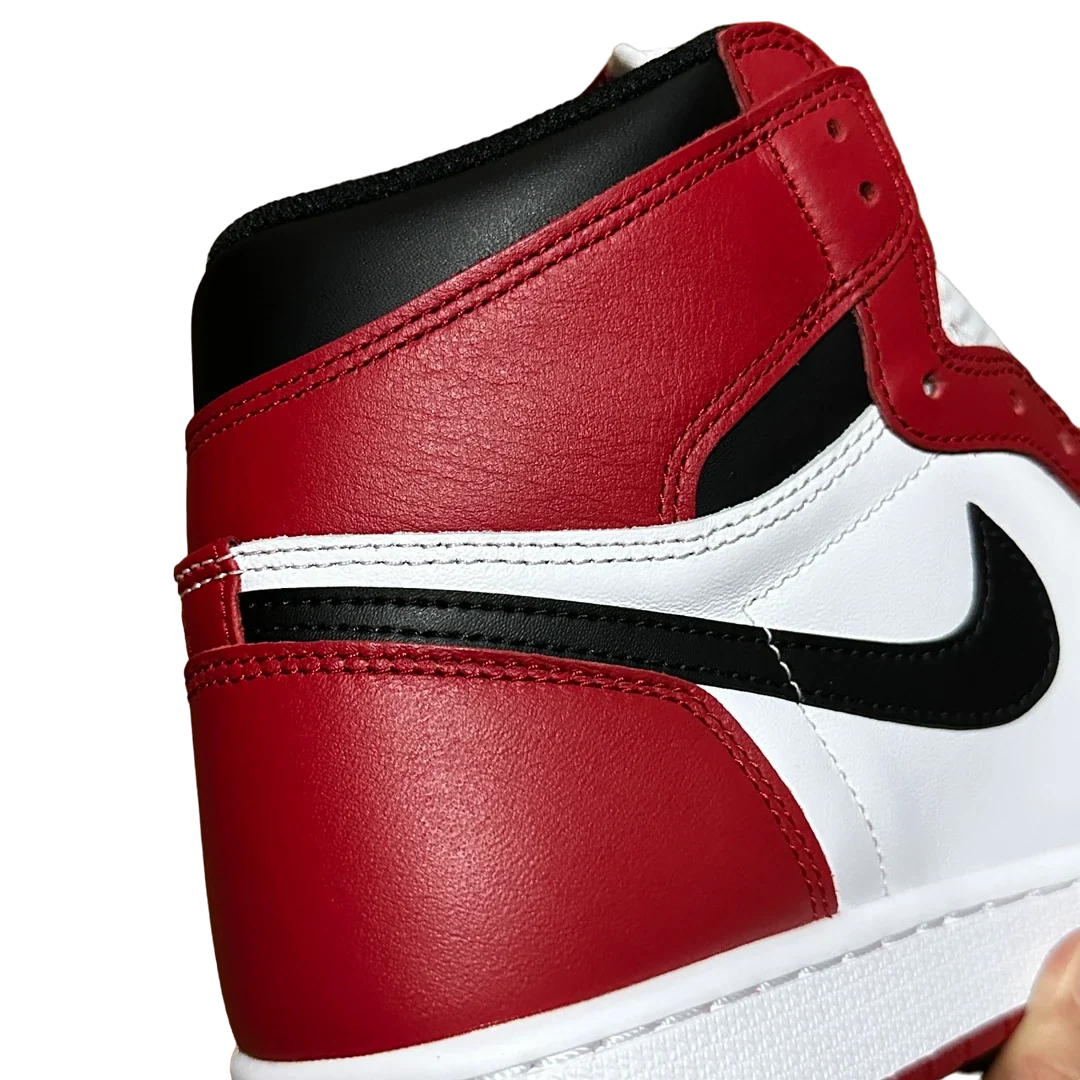 AJ1 Retro High 'Chicago'