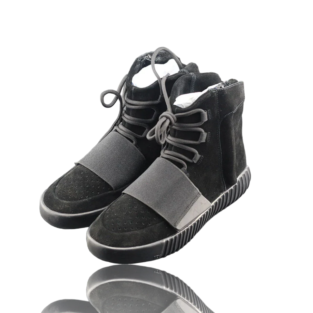 Yzy Boost 750 'Triple Black'