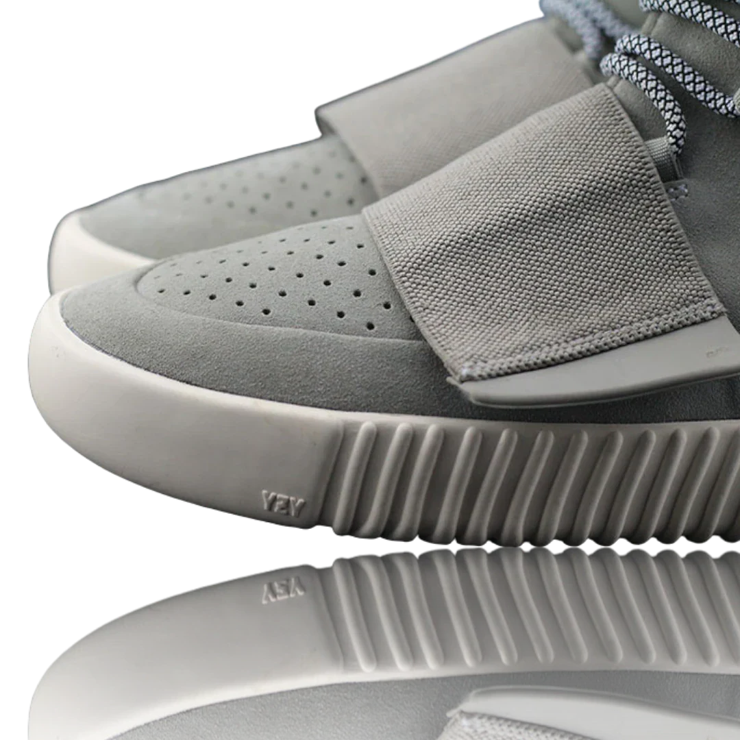 Yzy Boost 750 'OG Carbon'