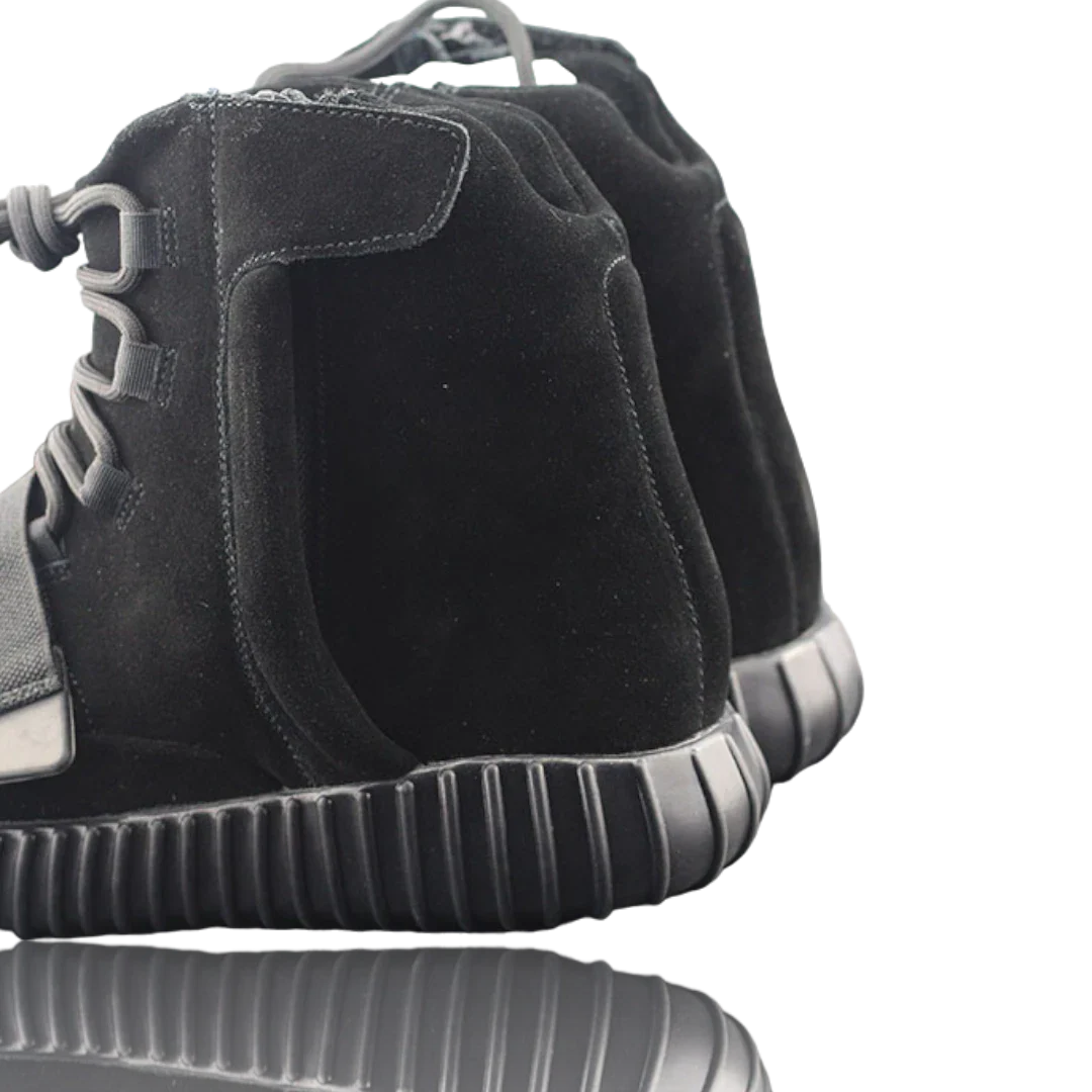 Yzy Boost 750 'Triple Black'