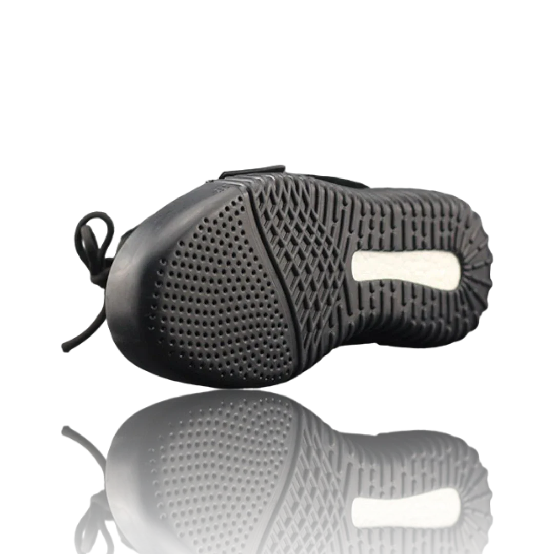 Yzy Boost 750 'Triple Black'